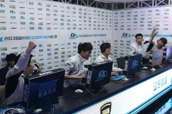 双前锋突击 双前锋突击